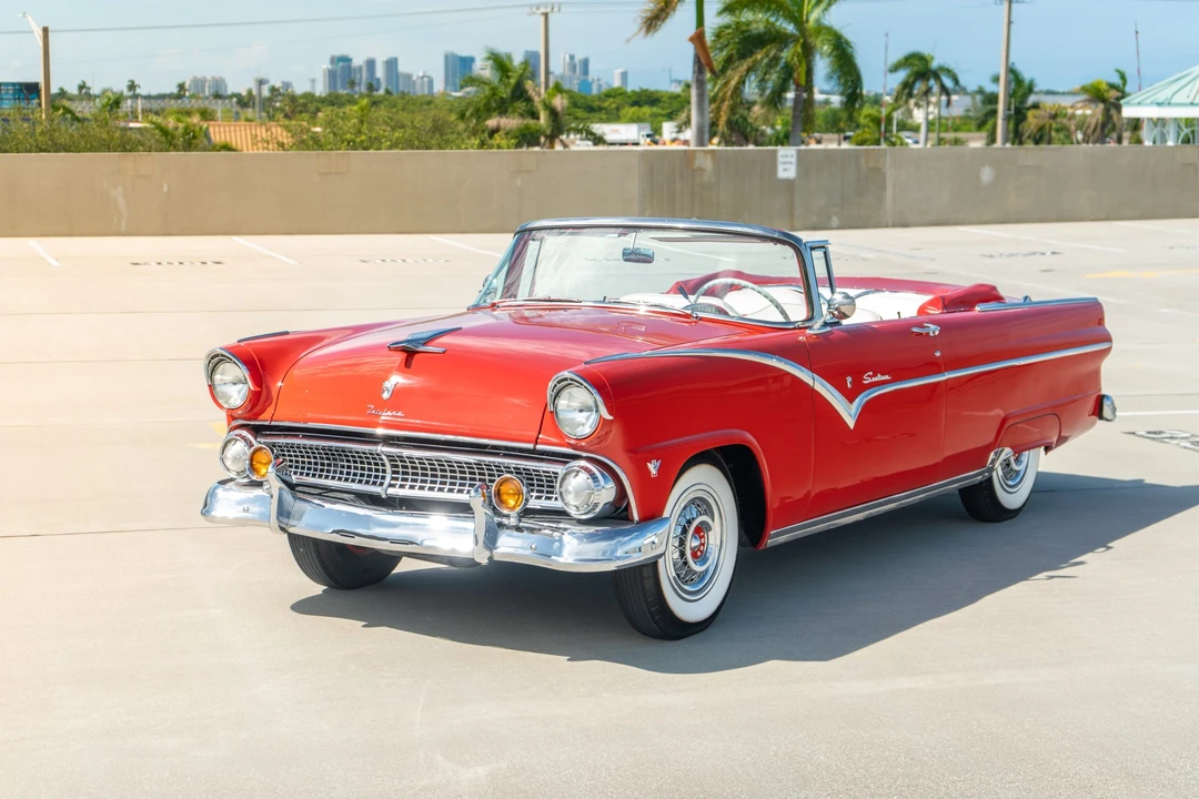 1955 Ford Fairlane 1st Gen - Image 11 of 31