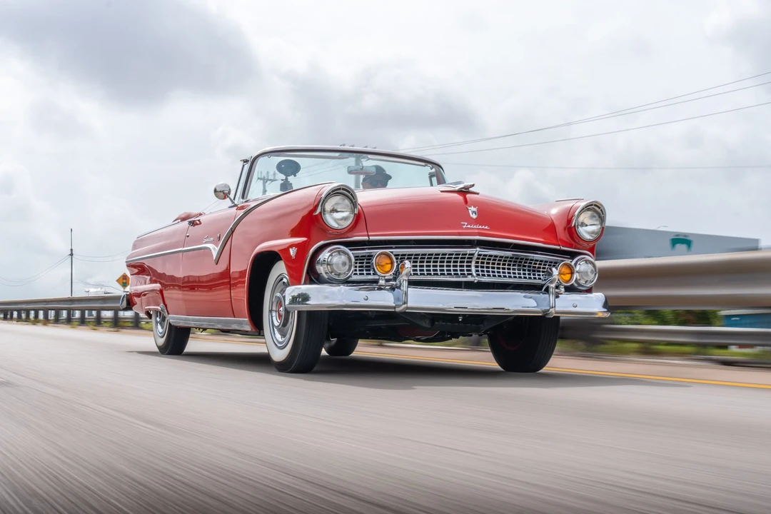 1955 Ford Fairlane 1st Gen - Image 4 of 31