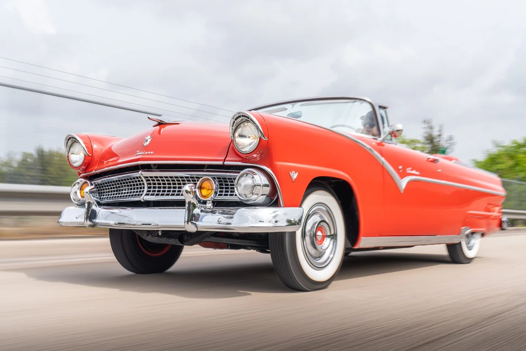 1955 Ford Fairlane 1st Gen - Image 7 of 31