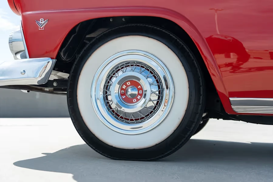 1955 Ford Fairlane 1st Gen - Image 29 of 31