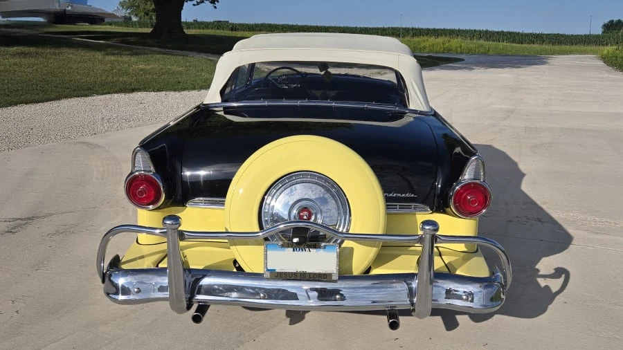 1955 Ford Fairlane 1st Gen - Image 5 of 24