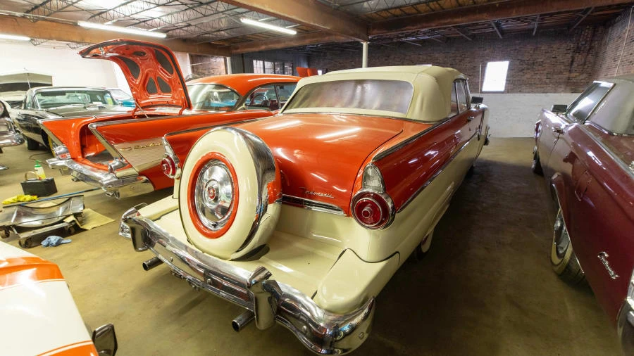1955 Ford Fairlane 1st Gen - Image 10 of 21
