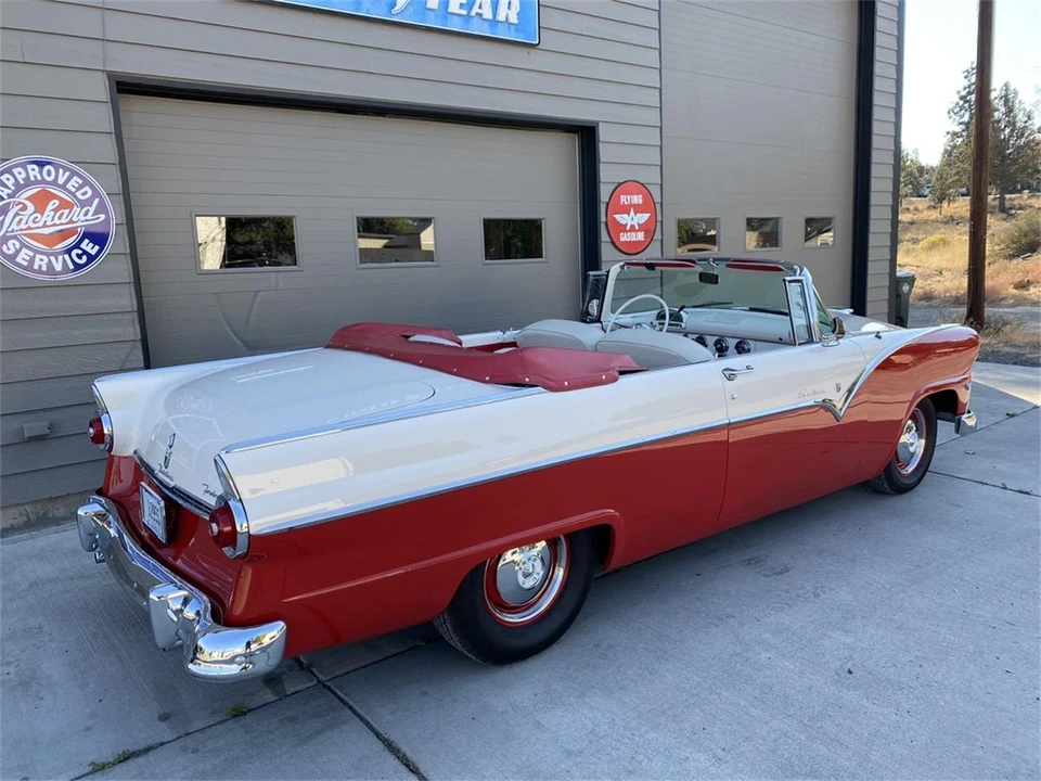 1955 Ford Fairlane 1st Gen - Image 7 of 31