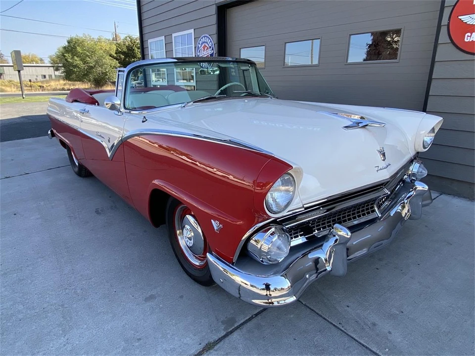 1955 Ford Fairlane 1st Gen - Image 11 of 31