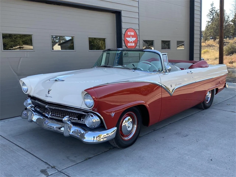 1955 Ford Fairlane 1st Gen - Image 16 of 31