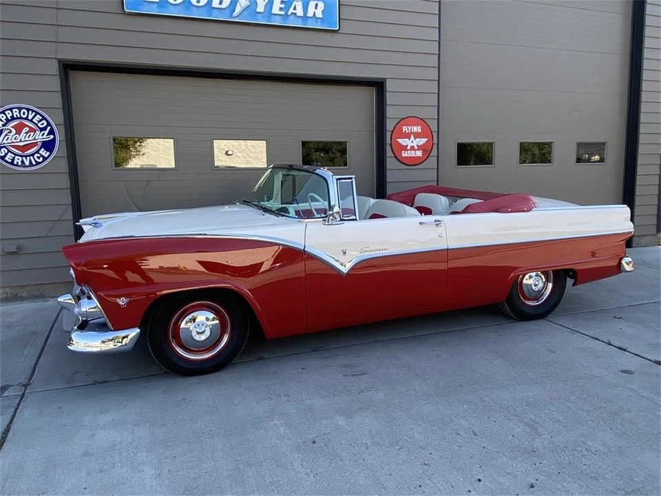 1955 Ford Fairlane 1st Gen - Image 19 of 31