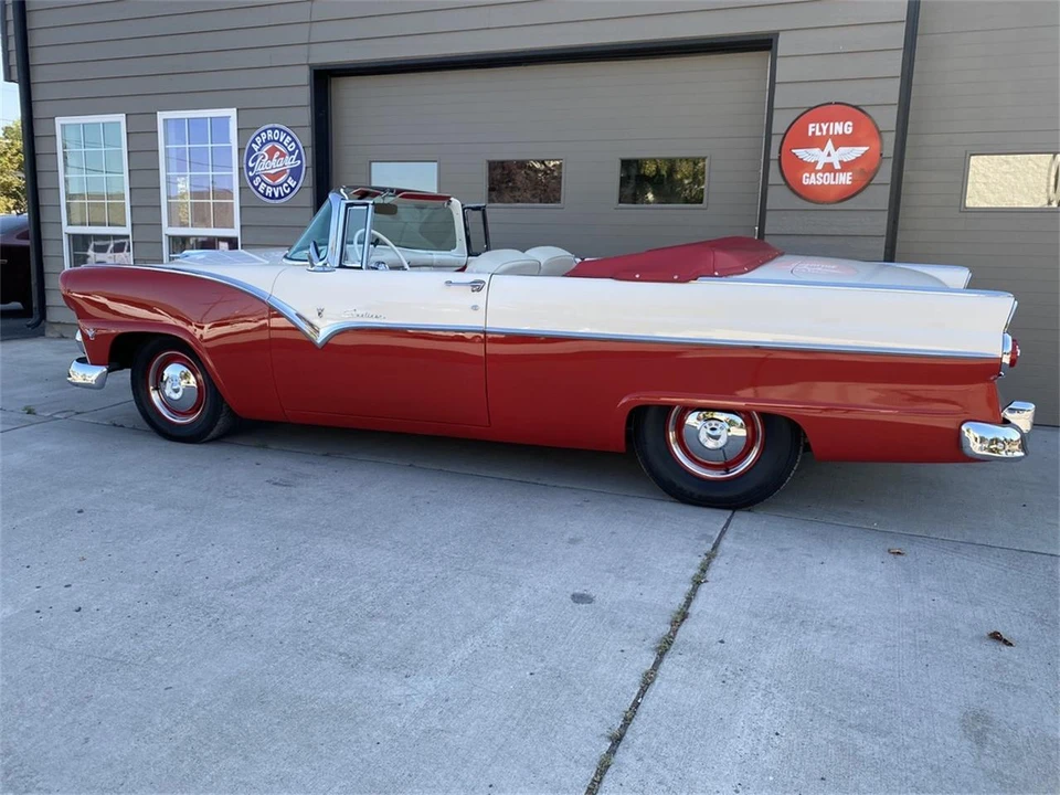 1955 Ford Fairlane 1st Gen - Image 20 of 31