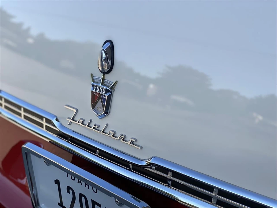 1955 Ford Fairlane 1st Gen - Image 24 of 31