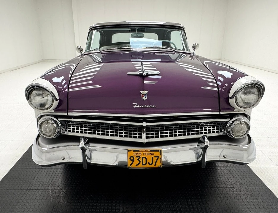 1955 Ford Fairlane 1st Gen - Image 11 of 31