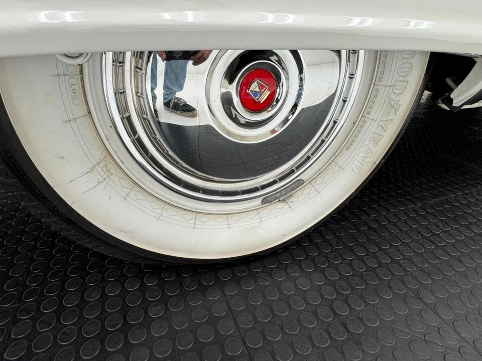1955 Ford Fairlane 1st Gen - Image 30 of 31