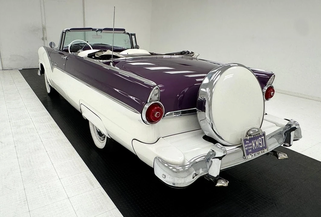 1955 Ford Fairlane 1st Gen - Image 6 of 31