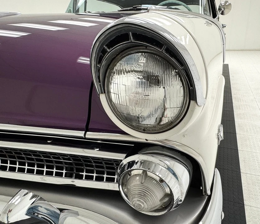 1955 Ford Fairlane 1st Gen - Image 15 of 31