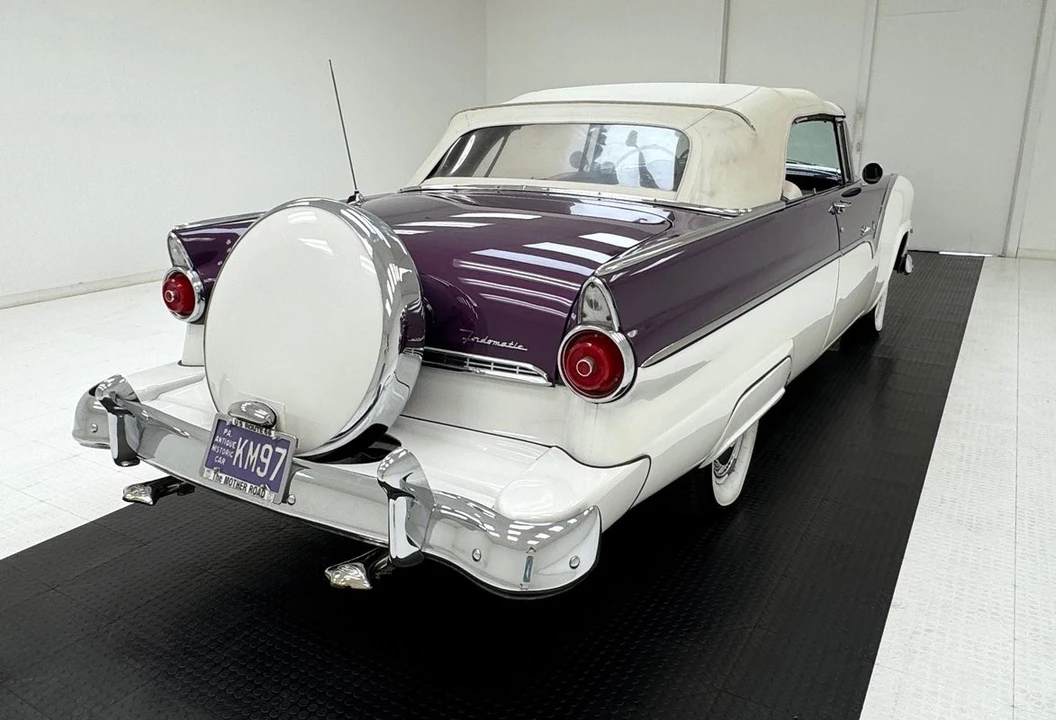 1955 Ford Fairlane 1st Gen - Image 8 of 31