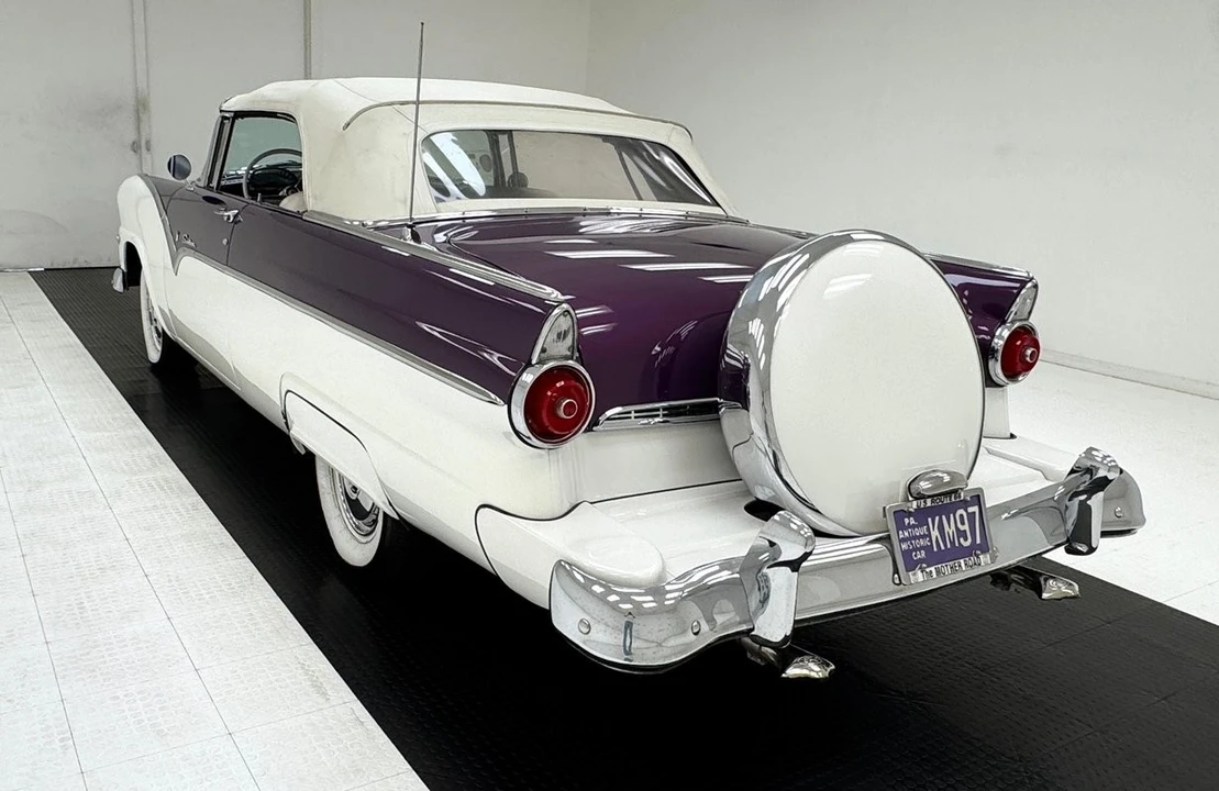 1955 Ford Fairlane 1st Gen - Image 5 of 31
