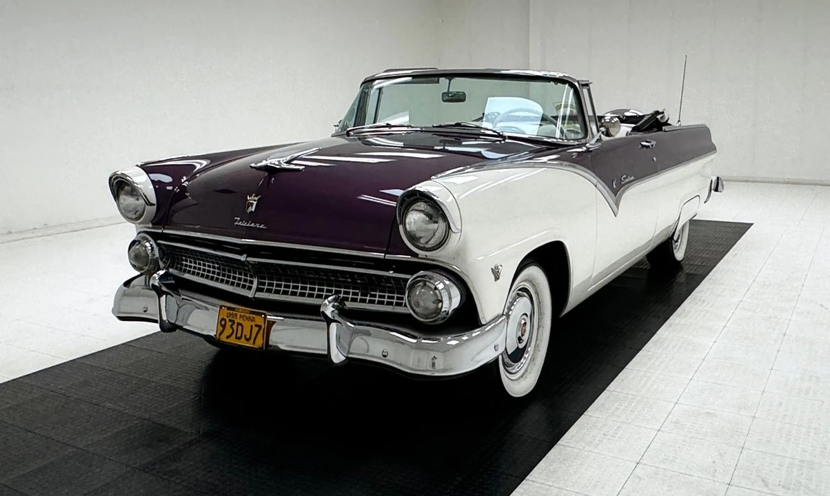1955 Ford Fairlane 1st Gen - Image 2 of 31