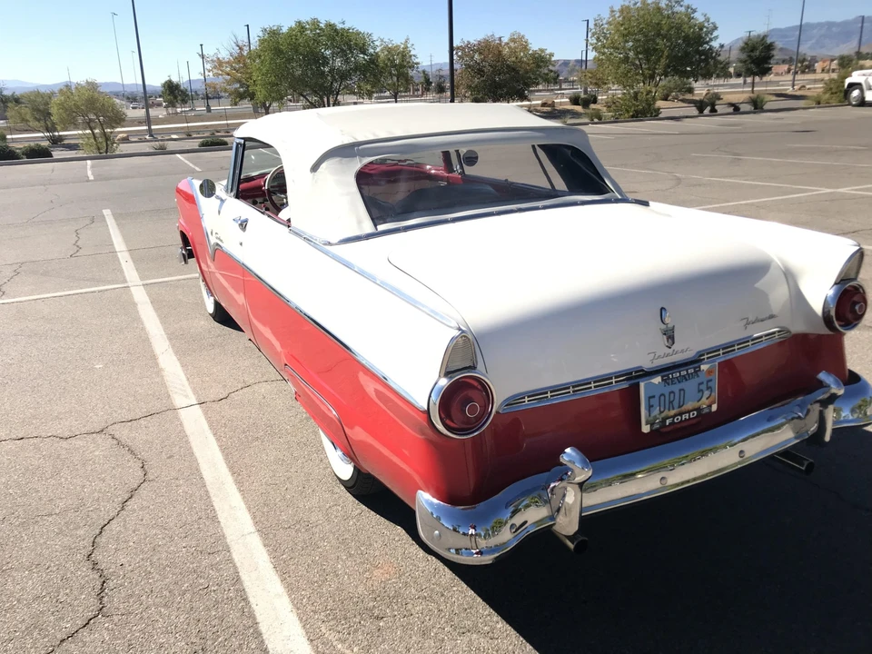 1955 Ford Fairlane 1st Gen - Image 29 of 31