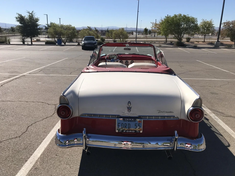 1955 Ford Fairlane 1st Gen - Image 11 of 31