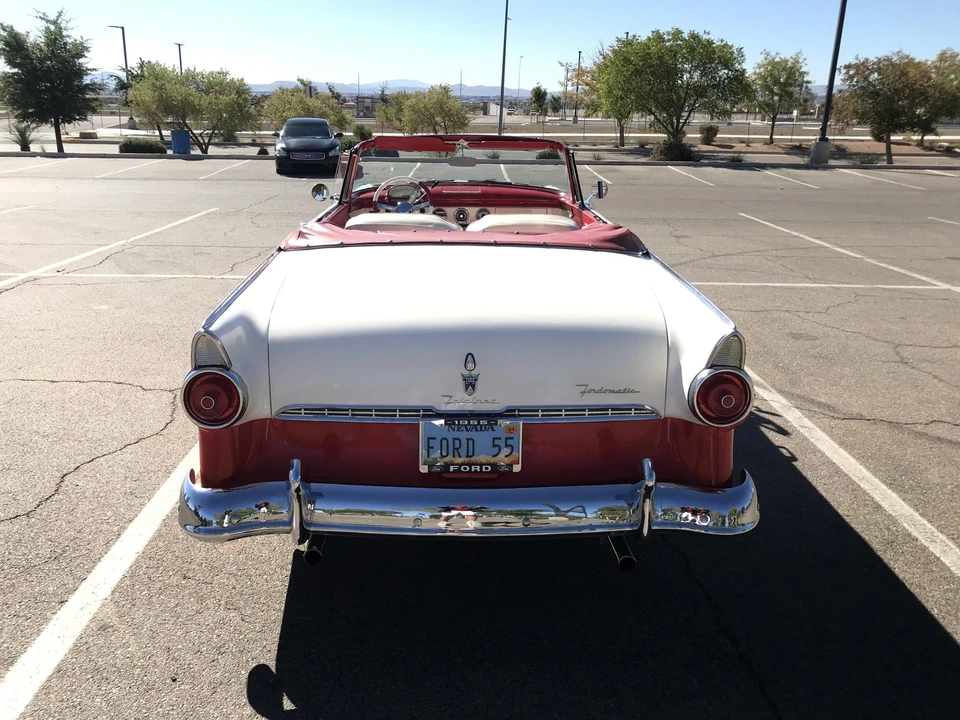 1955 Ford Fairlane 1st Gen - Image 12 of 31