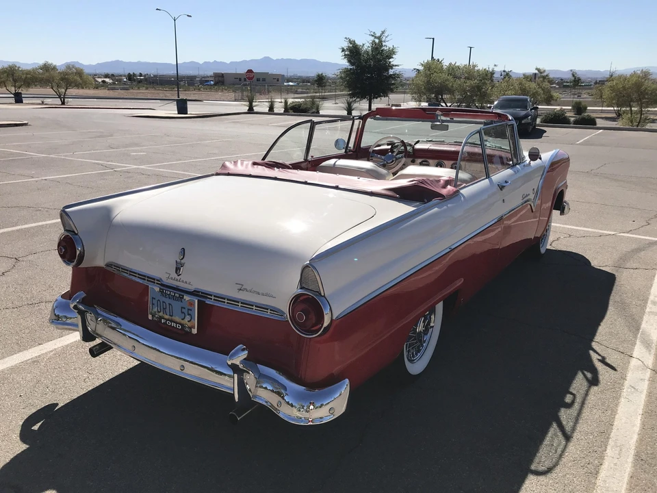 1955 Ford Fairlane 1st Gen - Image 9 of 31