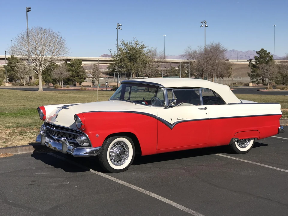 1955 Ford Fairlane 1st Gen - Image 22 of 31