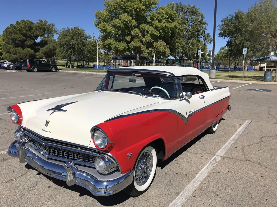 1955 Ford Fairlane 1st Gen - Image 23 of 31