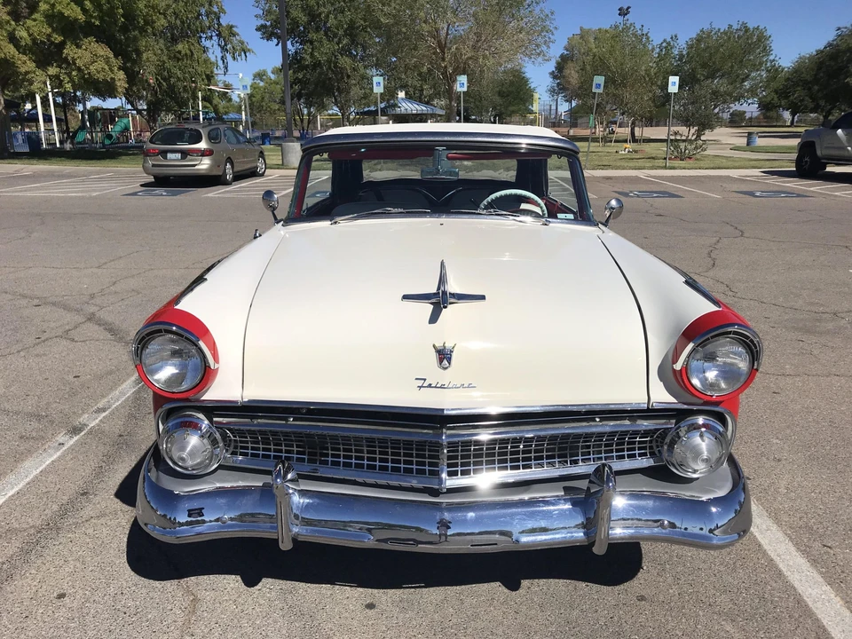 1955 Ford Fairlane 1st Gen - Image 24 of 31