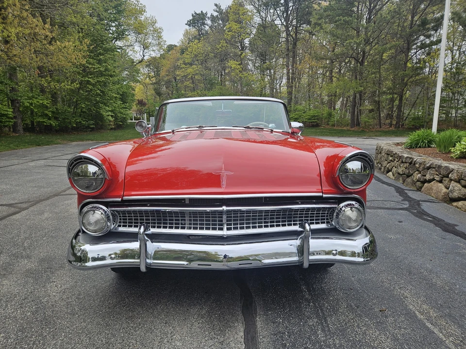 1955 Ford Fairlane 1st Gen - Image 22 of 31