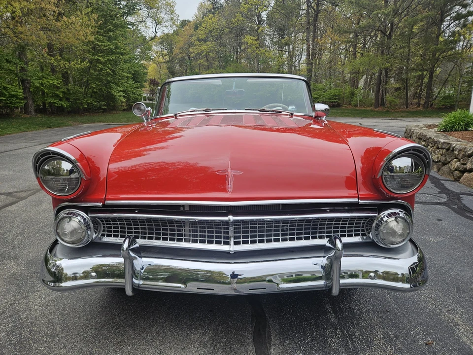 1955 Ford Fairlane 1st Gen - Image 24 of 31