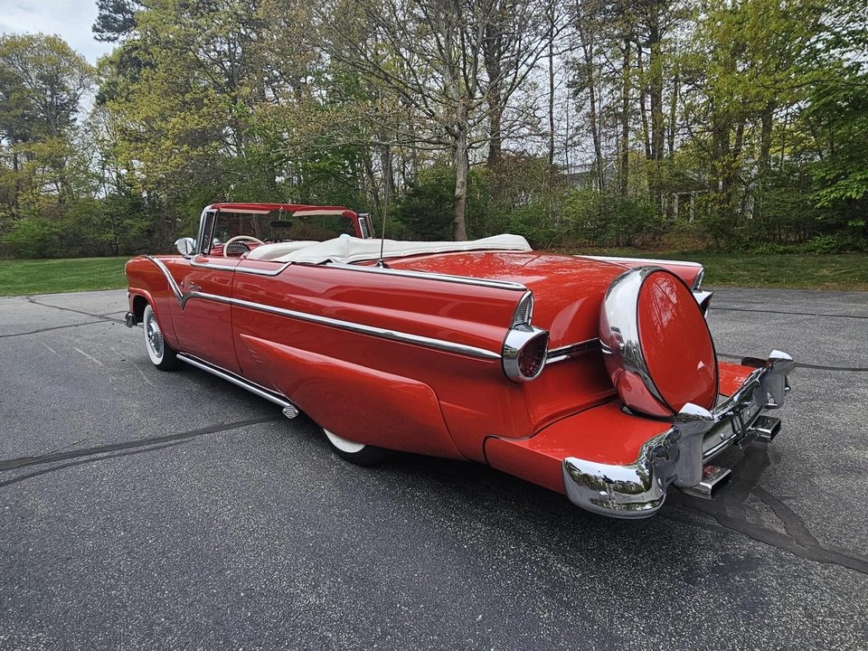 1955 Ford Fairlane 1st Gen - Image 7 of 31