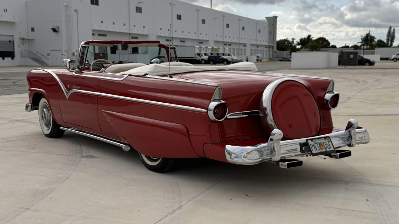 1955 Ford Fairlane 1st Gen - Image 13 of 31