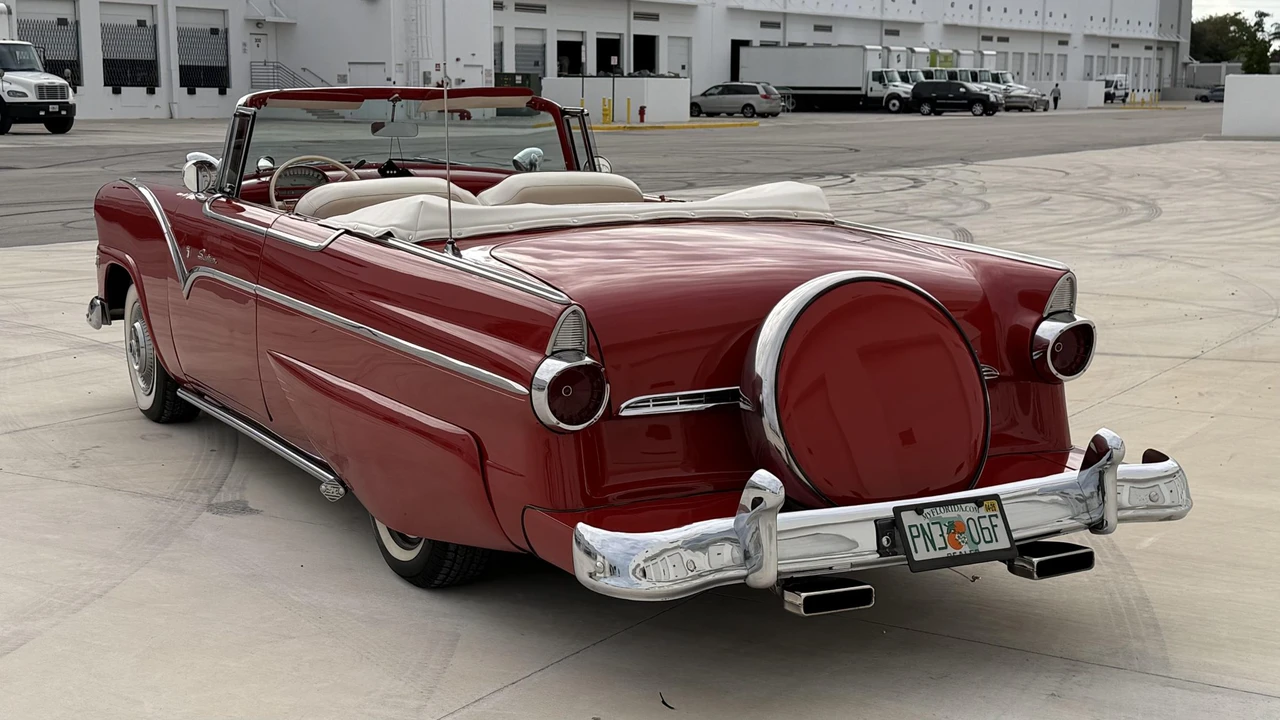1955 Ford Fairlane 1st Gen - Image 14 of 31