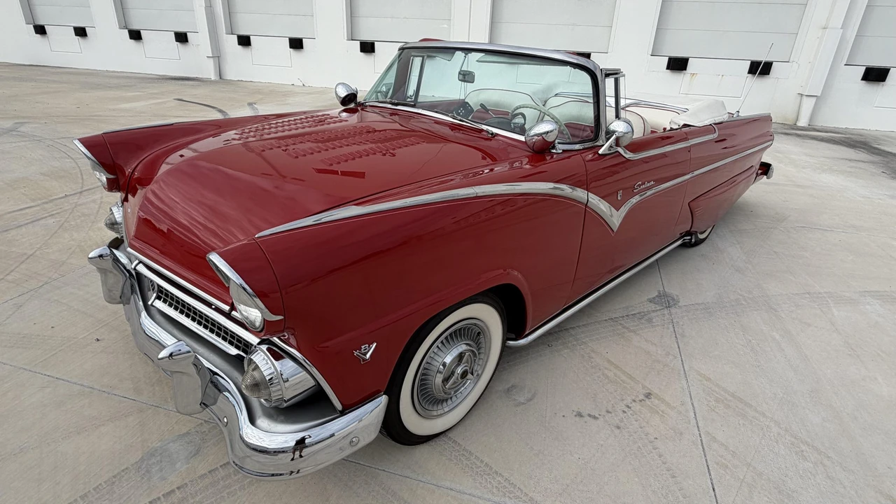1955 Ford Fairlane 1st Gen - Image 8 of 31
