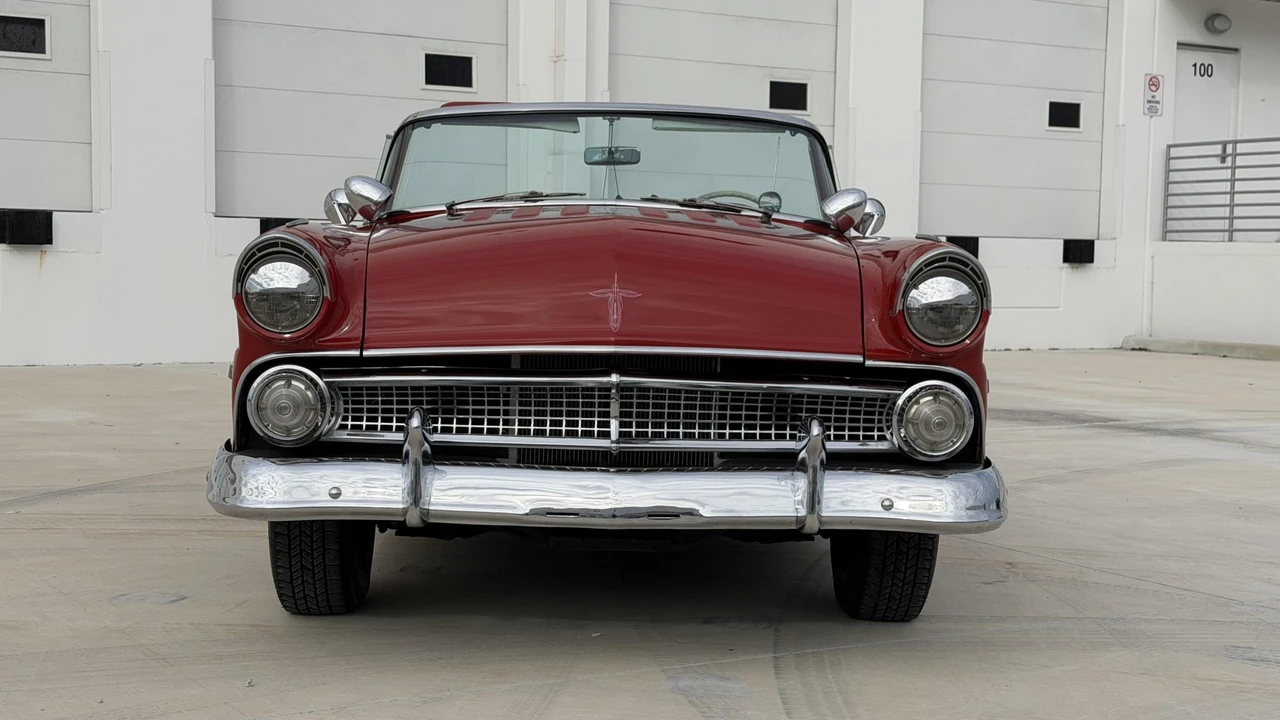 1955 Ford Fairlane 1st Gen - Image 3 of 31