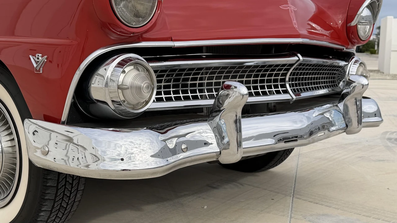1955 Ford Fairlane 1st Gen - Image 27 of 31