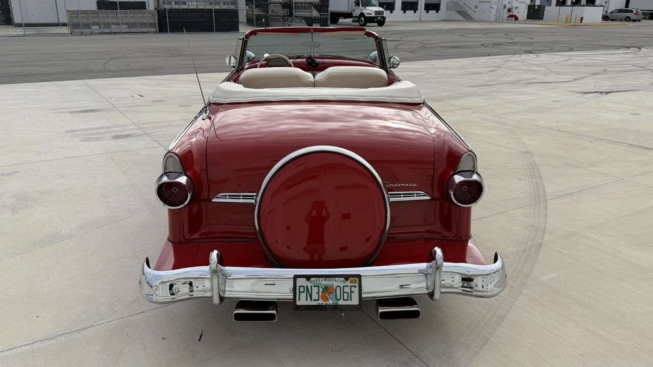 1955 Ford Fairlane 1st Gen - Image 16 of 31