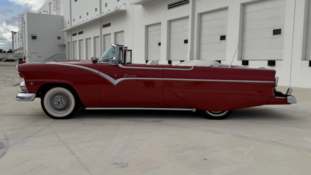 1955 Ford Fairlane 1st Gen - Image 10 of 31