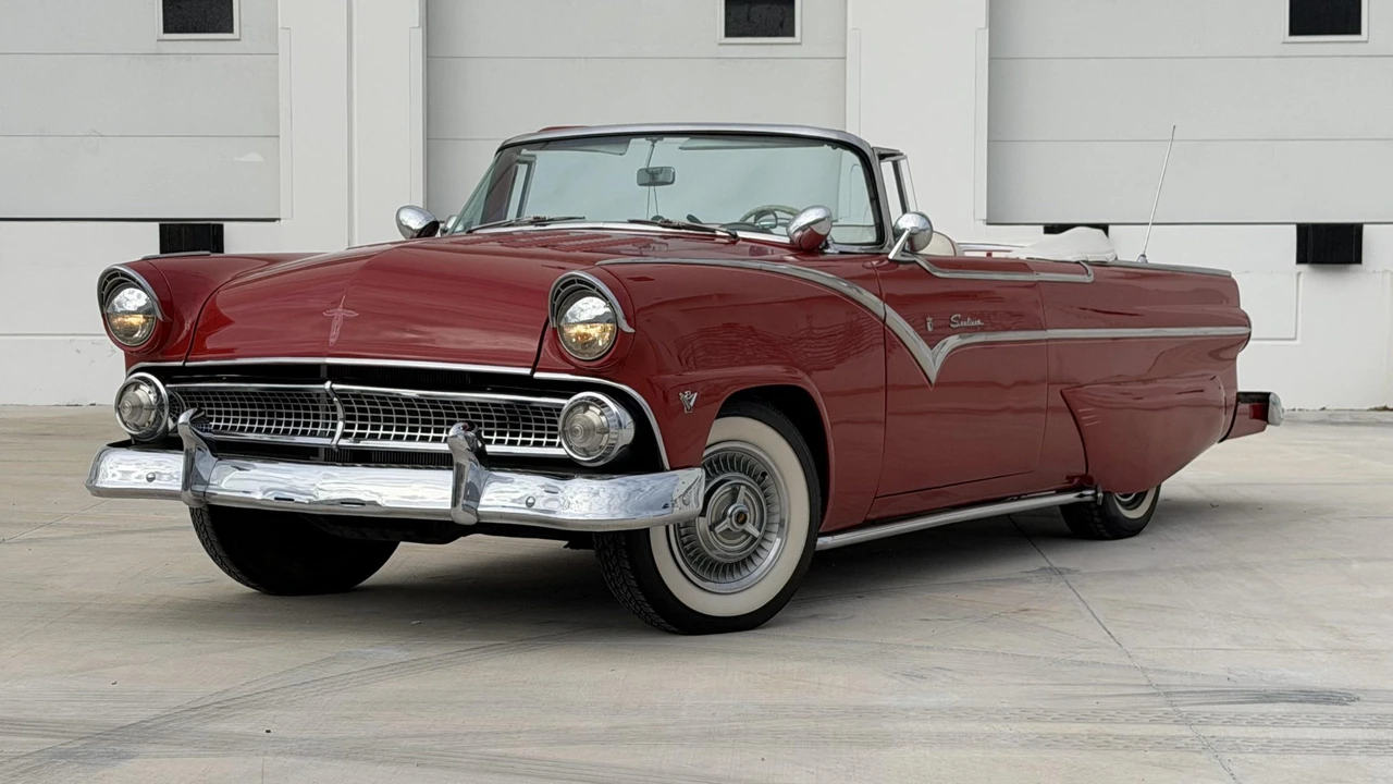 1955 Ford Fairlane 1st Gen - Image 6 of 31