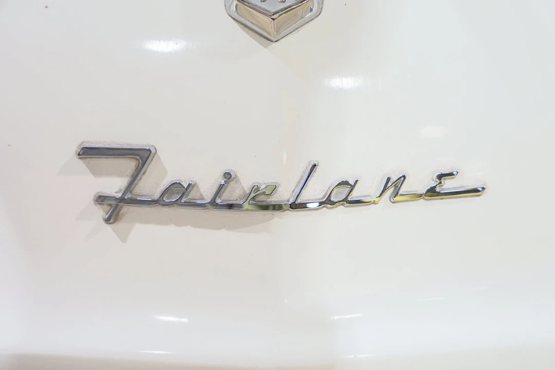 1955 Ford Fairlane 1st Gen - Image 23 of 31