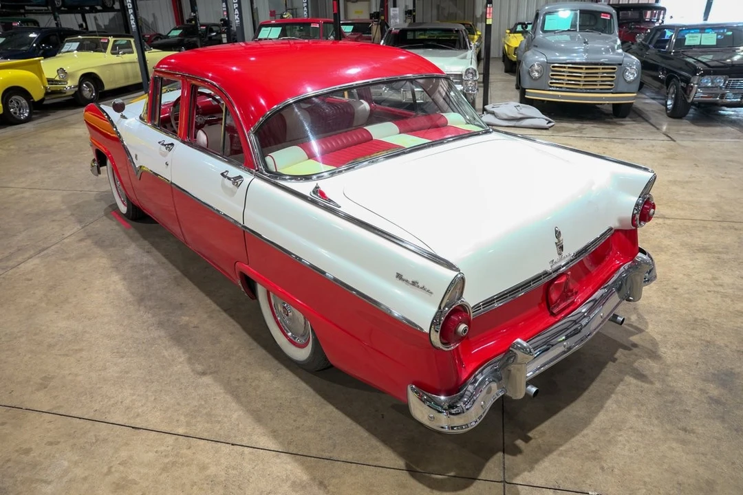 1955 Ford Fairlane 1st Gen - Image 16 of 31