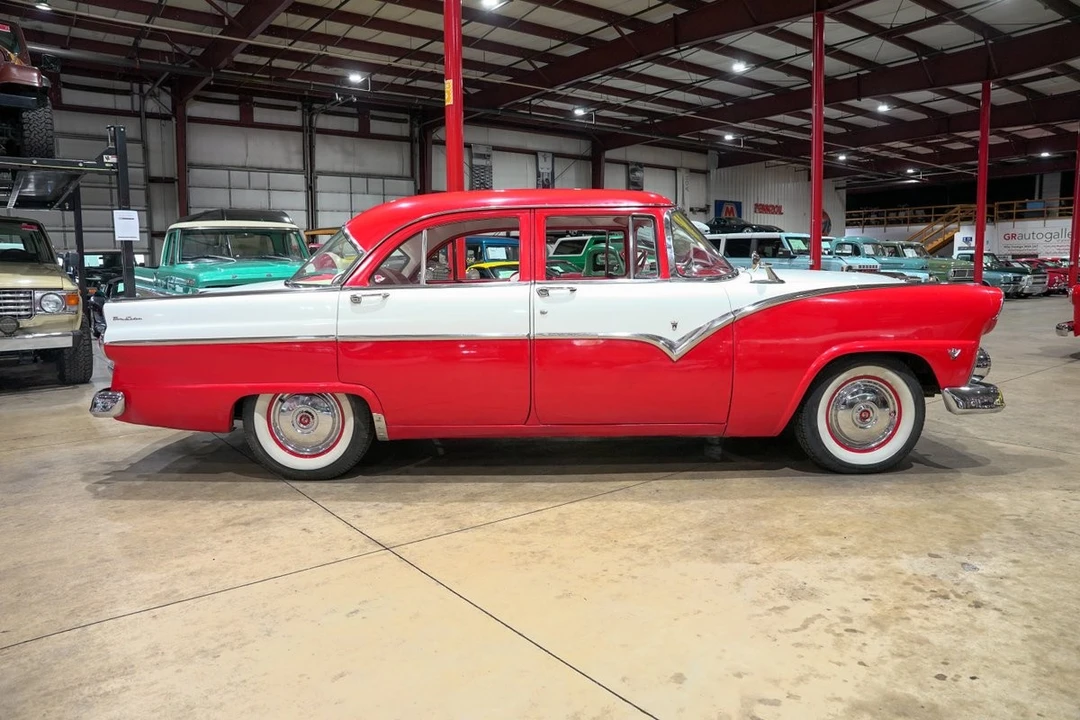 1955 Ford Fairlane 1st Gen - Image 10 of 31