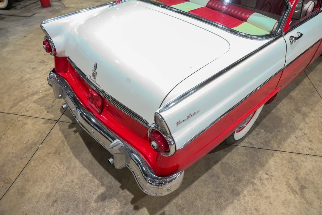 1955 Ford Fairlane 1st Gen - Image 20 of 31