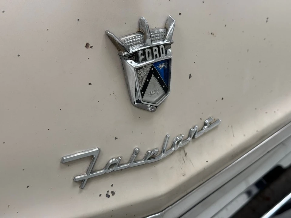 1955 Ford Fairlane 1st Gen - Image 10 of 31