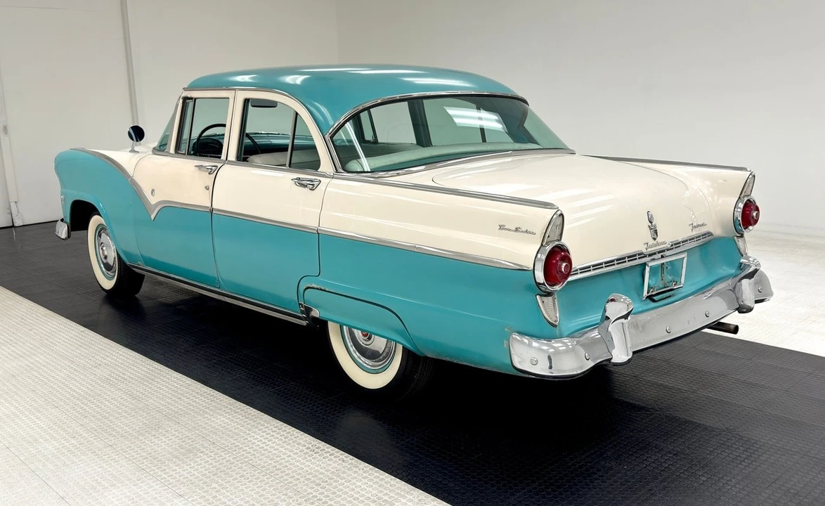 1955 Ford Fairlane 1st Gen - Image 3 of 31