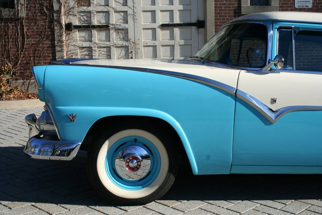 1955 Ford Fairlane 1st Gen - Image 9 of 31