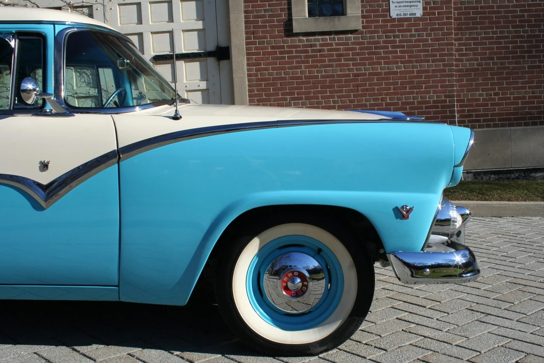 1955 Ford Fairlane 1st Gen - Image 14 of 31