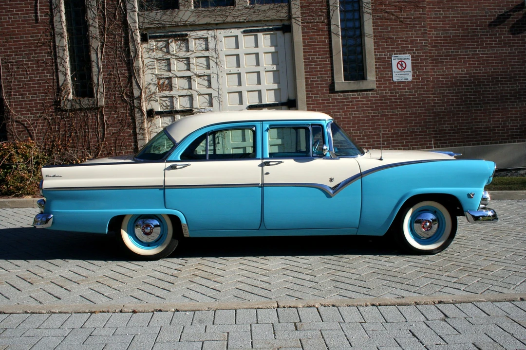 1955 Ford Fairlane 1st Gen - Image 6 of 31