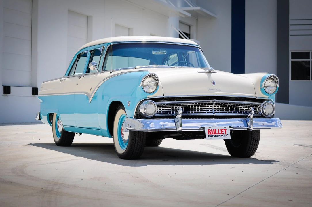1955 Ford Fairlane 1st Gen - Image 10 of 31