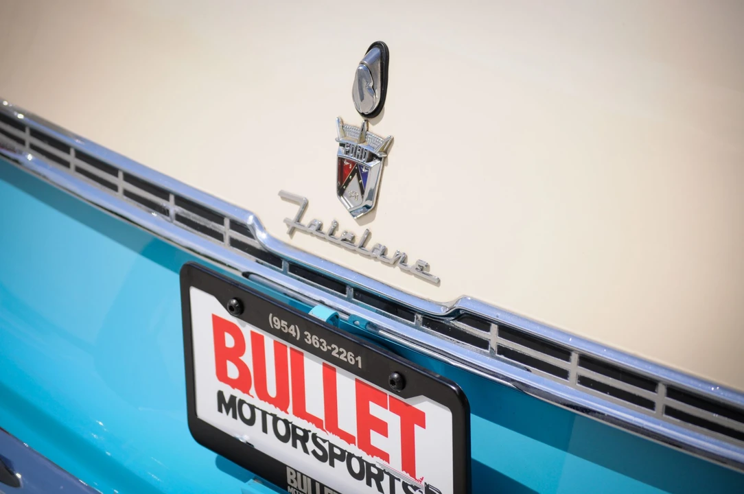 1955 Ford Fairlane 1st Gen - Image 28 of 31