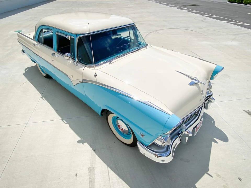 1955 Ford Fairlane 1st Gen - Image 11 of 31