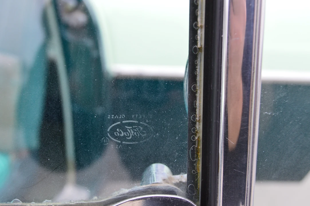 1955 Ford Fairlane 1st Gen - Image 22 of 31